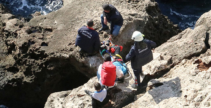 Jimnastik yapan çocuk falezlerden düştü