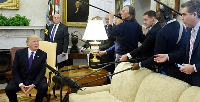 Trump canlı yayında gazeteciyi kovdu