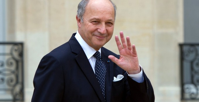 Fransa Dışişleri Bakanı Fabius Rusya'yı ve Esad'ı kınadı