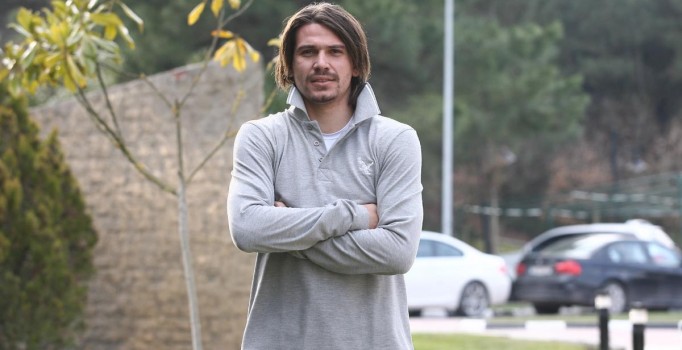 Çin'e transfer olan Beşiktaşlı Ersan Gülüm veda mesajı yayınladı