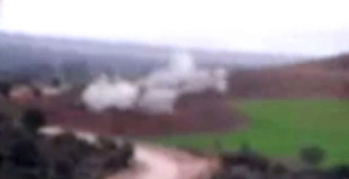 Fırtına obüsleri terör örgütü PYD mevzilerini böyle vurdu