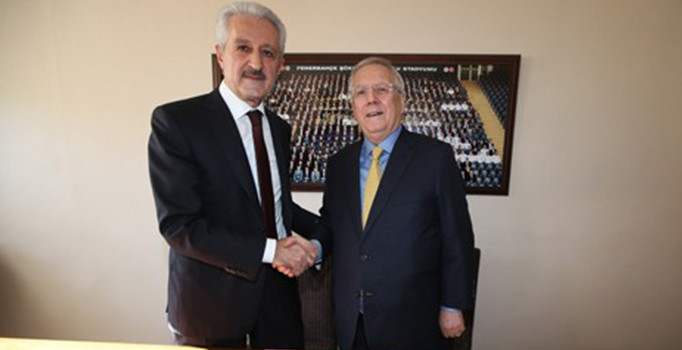 Fenerbahçe'nin forma sponsoru Acıbadem oldu