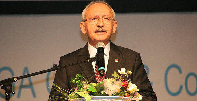 Askerler için dua eden Kılıçdaroğlu'nu yuhaladılar