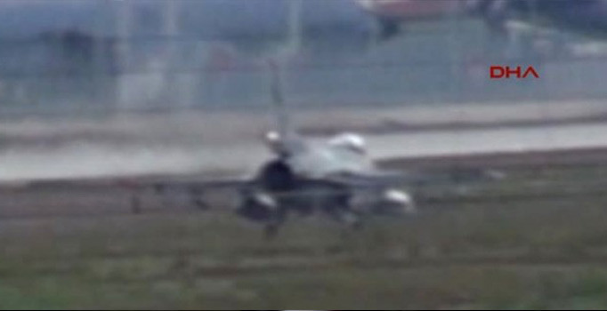Türk F-16'lar İncirlik'te hazır bekliyor