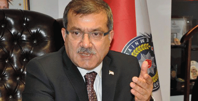 Dolandırıcılara küfret kapat diyen İzmir Emniyet Müdürü Celal Uzunkaya: Ben de küfrediyorum