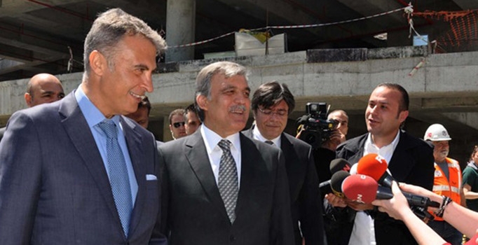 Abdullah Gül Vodafone Arena'yı gezdi