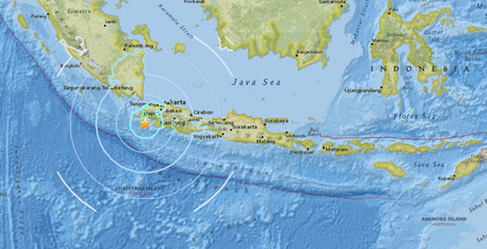 Endonezya'da 6.1 büyüklüğünde deprem