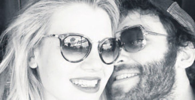 Derya Şensoy'dan Seçkin Özdemir'e "Seni çok seviyorum"