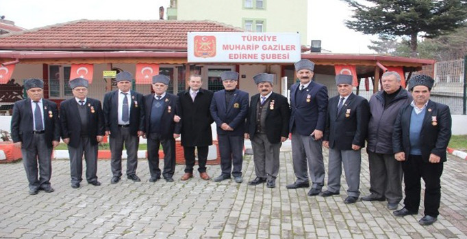 Gazilerden 'Afrin' mesajı: ''Tek bacağımla gitmeye hazırım''