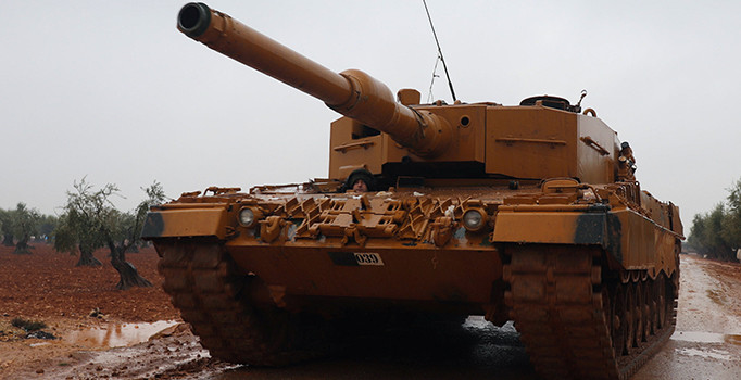 Beklemedikleri yerden darbe