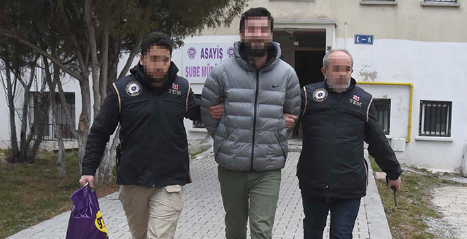 Sosyal medyadan terör propagandası yapan doktor tutuklandı