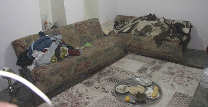 Suriyeli aileyi roketten yemek kurtardı