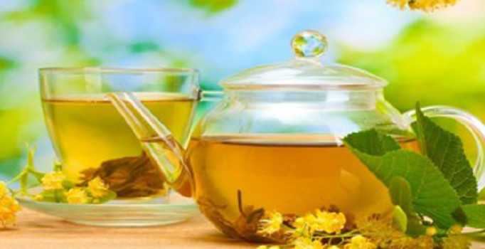 Tansiyonu olan yeşil, hamileler adaçayı içmesin