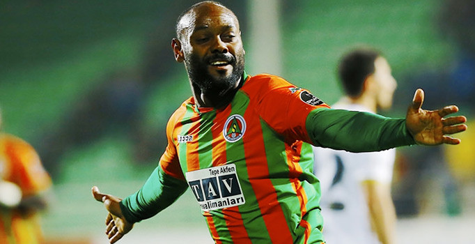 Beşiktaş bombayı patlattı! Vagner Love ile anlaşma sağlandı