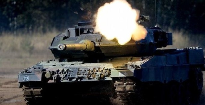 Alman medyasının Leopard tankları iddiasına Çavuşoğlu'ndan cevap