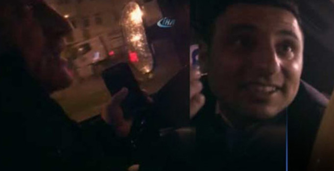 Gaziyi yağmurlu havada otobüsten indirdi | Video