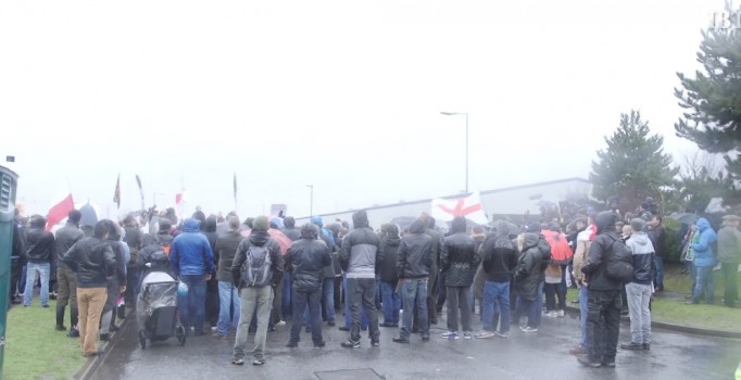 İngiltere'de Pegida gösterisine sadece 200 kişi katıldı