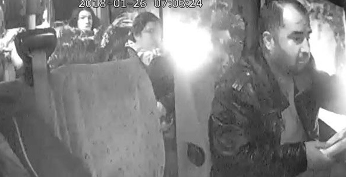 Dolmuş şoförü kalp krizi geçiren yolcuyu kurtardı