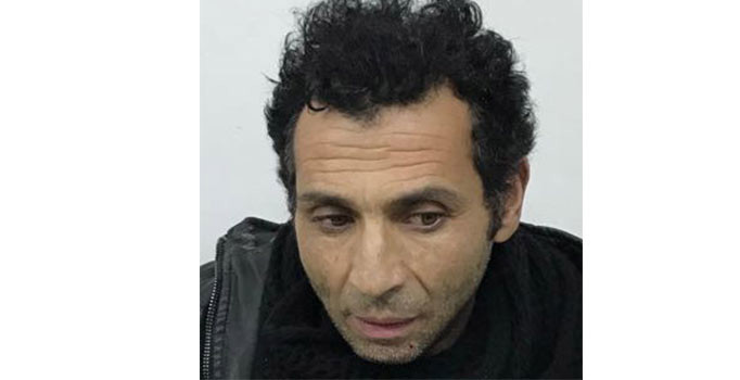 10 yıldır aranan cinayet hükümlüsü, AVM önünde yakalandı