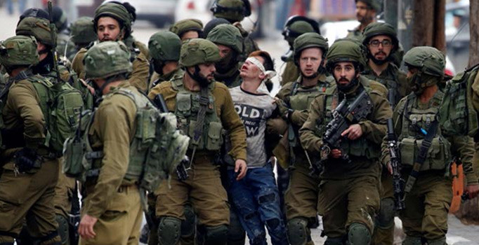 İsrail 2018'in başından bu yana 52 çocuğu gözaltına aldı