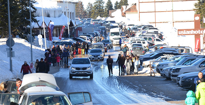 Vatandaşlar hafta sonunda Uludağ’a akın etti