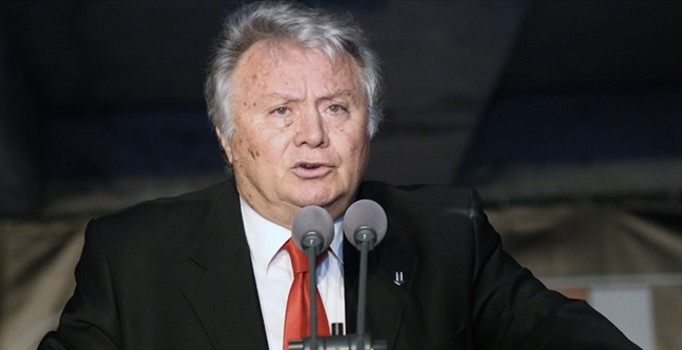 Yalçın Karadeniz, Beşiktaş'a başkan adayı oluyor