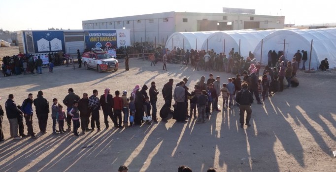 BM'den Türkiye'ye 'Halep' çağrısı: Sınırları açın