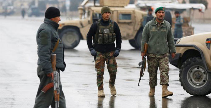 Kabil'de askeri birliğe saldırı