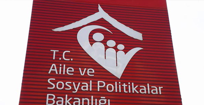 Aile Bakanlığı'ndan 'dijital tehlikeler'e karşı kampanya