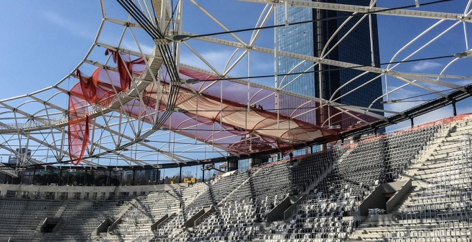 Beşiktaş'ın yeni mabedinde çatı tamamlanıyor