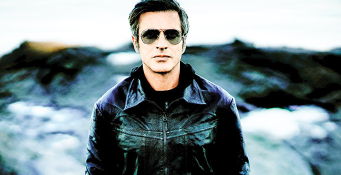 O şarkıları bana yazdıran karanlık tarafı