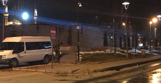 Kayseri'de şüpheli paketten buz çıktı