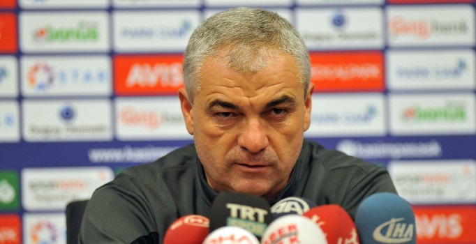 Rıza Çalımbay: Yabancı oyuncu için kriter getirilmesi gerekiyor