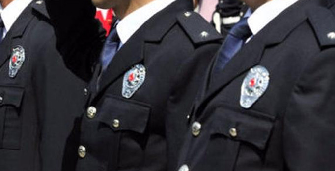 27 ilde 40 polise gözaltı kararı