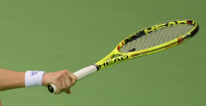 2 tenis hakemine şikeden men cezası