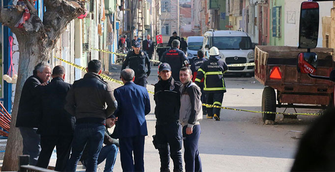 Kilis ve Hatay'a 6 roket: 1 ölü, 8 yaralı