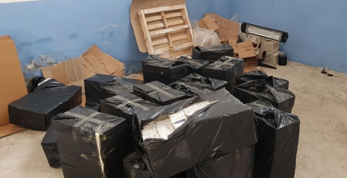 Gaziantep'te 38 bin 600 paket kaçak sigaraya 4 gözaltı