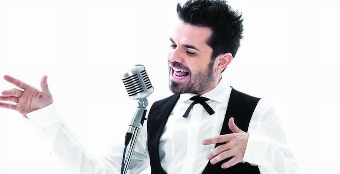 Kenan Doğulu annesinin doğum gününü kutladı