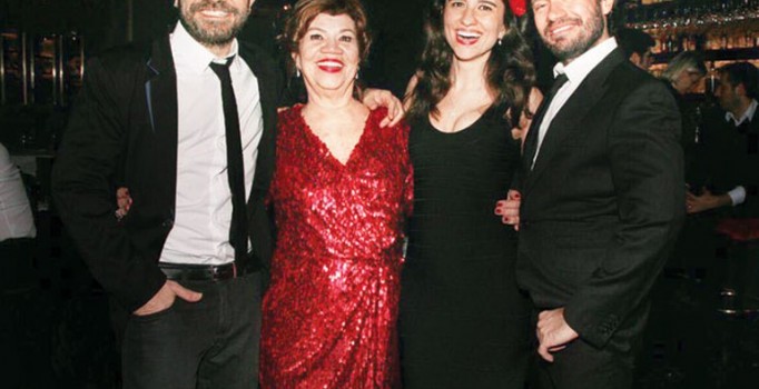 Kenan Doğulu'nun annesinin doğum gününe polis müdahale etti