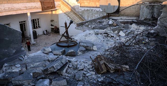 Son dakika! Azez’de kapalı pazar yerine roket düştü: 8 yaralı