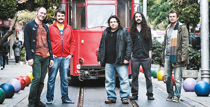 Dijitale karşı ancak ‘canlı’ kalan yol alır