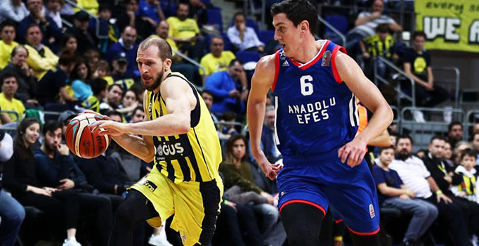 Fenerbahçe evinde Efes'i ezdi geçti