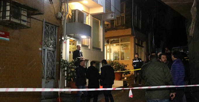 Son dakika: Fatih Küçükpazar'da kahvehaneye silahlı saldırı: 1 yaralı