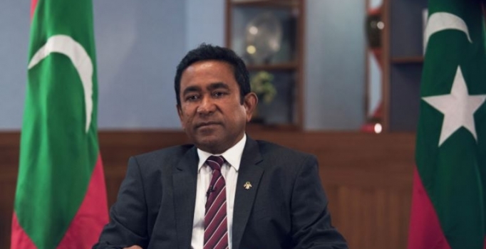 Maldivler’de eski Devlet Başkanı rüşvetten tutuklandı, OHAL ilan edildi