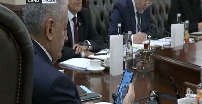 Son dakika! Yıldırım, Zeytin Dalı'nın harekat merkezine canlı bağlandı