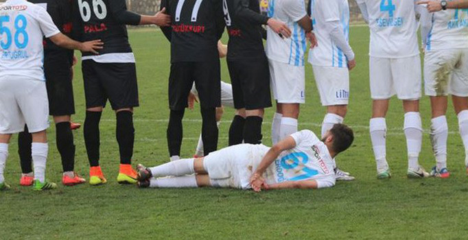 Batman Petrolspor - Kemerspor 2003 maçında sıra dışı baraj