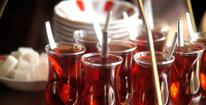 Sıcak çay ve sigara kanseri tetikliyor