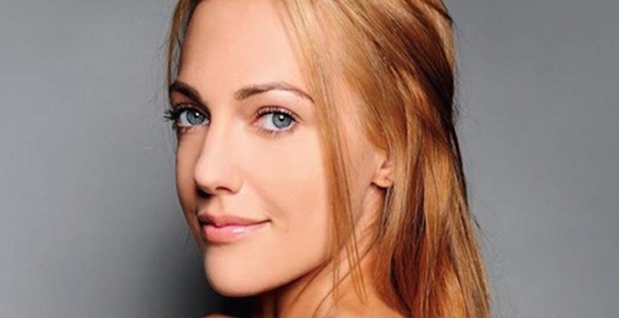Meryem Uzerli şampuan reklamını Elçin Sangu’ya kaptırdı