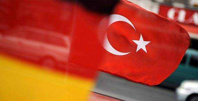 Son dakika! Bekir Bozdağ: Irak'la PKK'ya operasyon görüşmeleri olumlu geçti