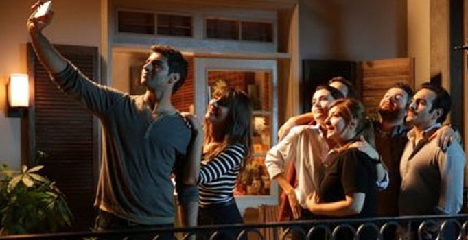 Serra Yılmaz'ın yönettiği Cebimdeki Yabancı zirvede girdi!